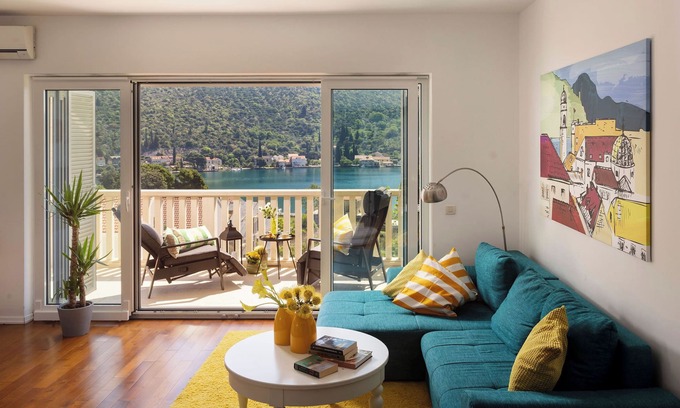 Zaton Apartamento | APARTAMENTO DE INFINIDAD MODERNA BELLEVUE CON VISTAS AL MAR Y LUGAR DE ESTACIONAMIENTO