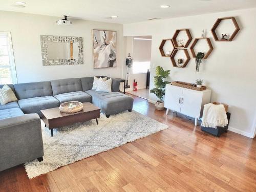 South of Conant Casa | Bellflower Breeze - Charming 3 BDR in Long Beach