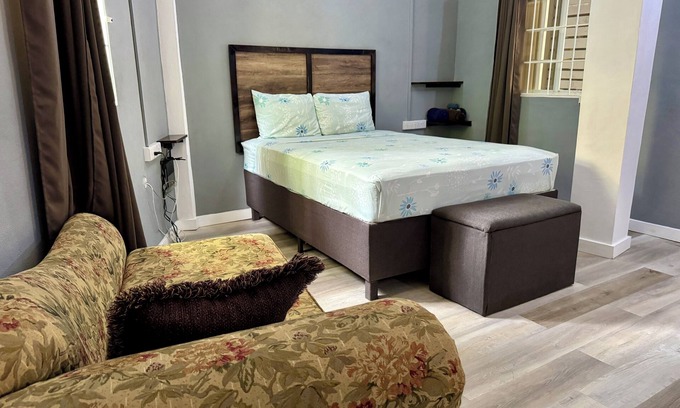 Colonarie Apartamento | Belmont Apartments/Modern affordable accommodations