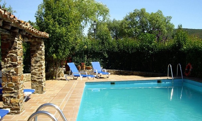 La Acena de la Borrega Apartamento | Moderna casa de campo con piscina