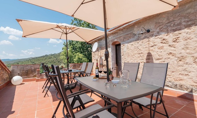 Castellnou de Bages Cabaña | Moderna casa de vacaciones cerca del bosque