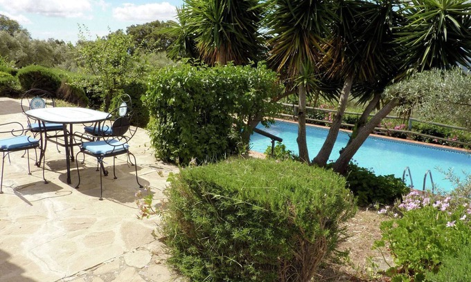 Antequera Cabaña | Acogedora casa de campo en La Joya con piscina privada