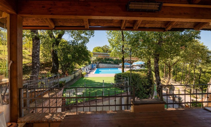 San Feliciano Cabaña | Belvilla by Oyo La Rocca Residence