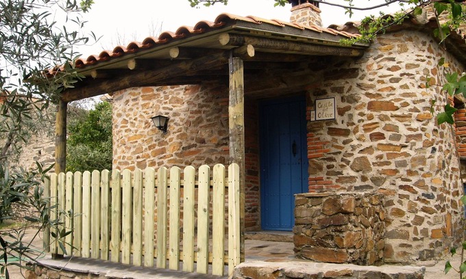 La Acena de la Borrega Cabaña | Acogedora casa de vacaciones con piscina