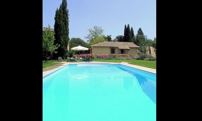 Perugia Apartamento | Acogedor Apartamento con Jardín, Terraza y Piscina