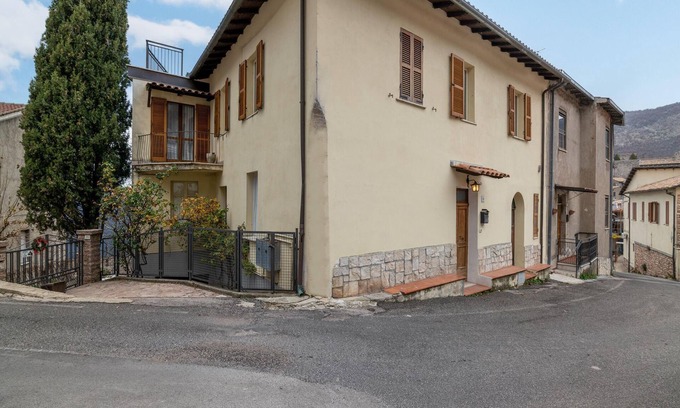 Polino Apartamento | Amplio apartamento en el corazón de Valnerina