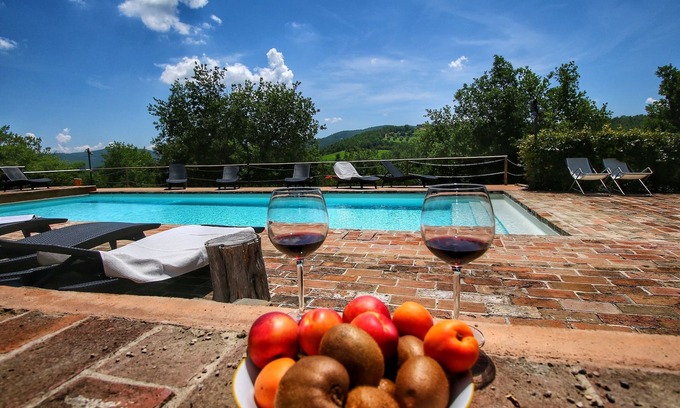Umbertide Otro | Lujosa casa rural en Umbertide con piscina