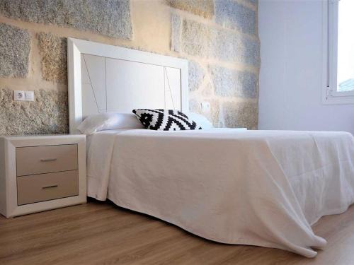 Ourense Apartamento | Belvilla by OYO Villa Trabazos Abellas