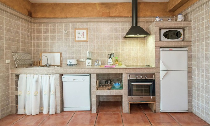 Herrera de Alcantara Casa | Belvilla by OYO La Galana