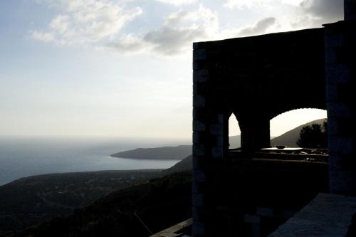 Omales Villa | Benos Tower