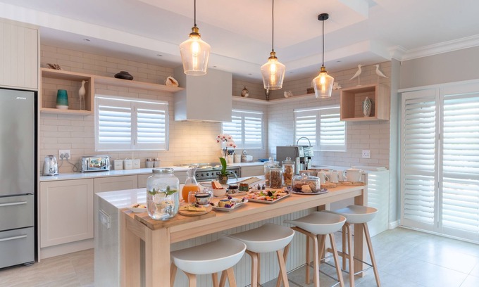 Bloubergstrand Casa | Bentley's Guesthouse