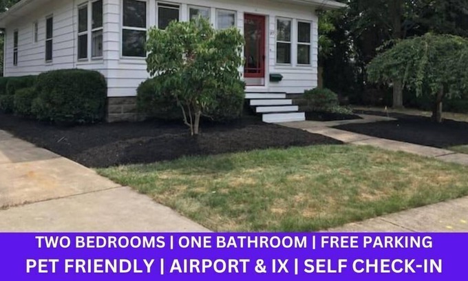 Berea Casa | Berea BaldwinWallace - Pet Friendly Cottage