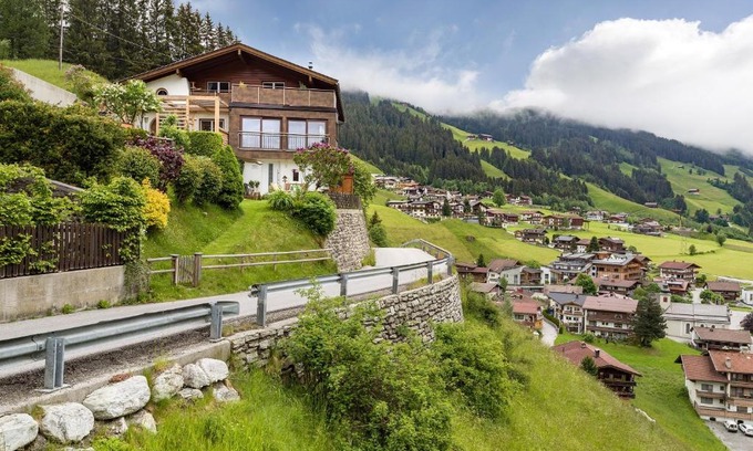 Vorderlanersbach Apartamento | Berghäusl