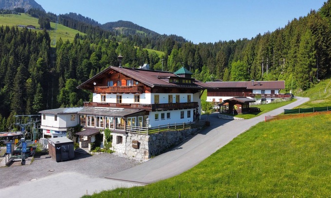 Sankt Johann in Tirol Hotel | Berghotel Pointenhof
