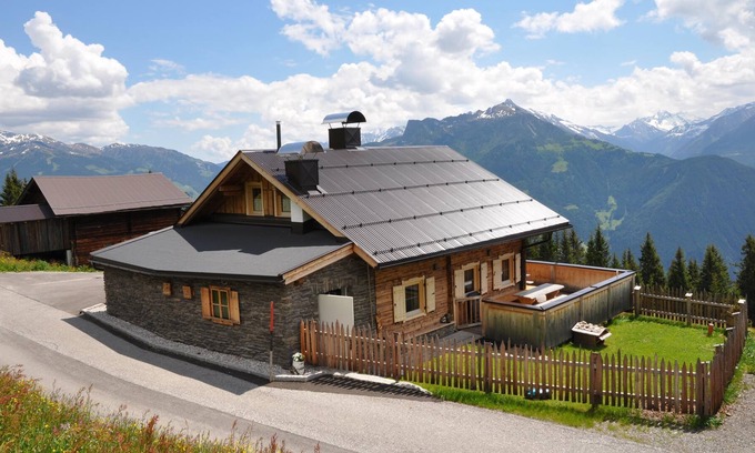 Hippach Chalet De Esquí | "Berghütte Ahornblick" con Wlan y gran vista a la montaña