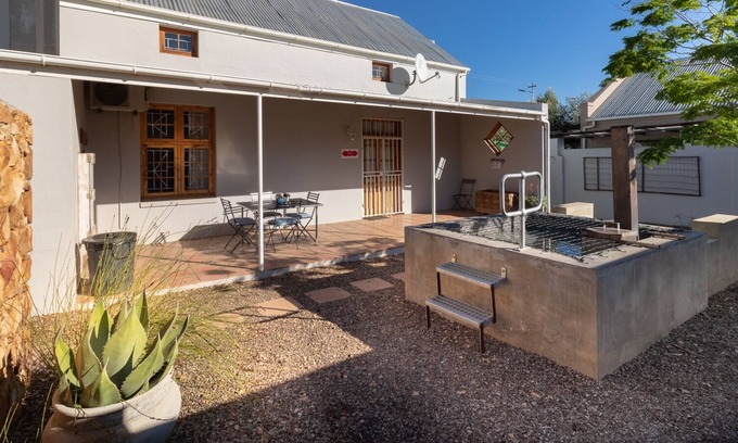 Tulbagh Casa | Bergsicht Country Cottages - Town