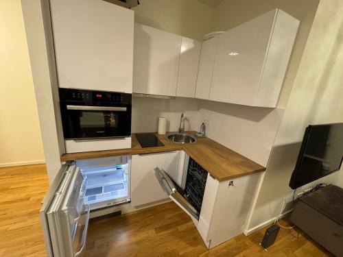 Tiergarten Apartamento | Berlin Apartment Genthiner 3