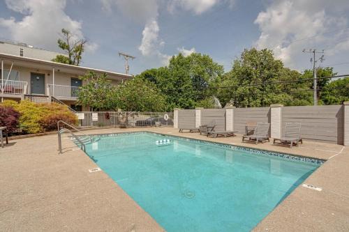 Melrose Apartamento | Berry Hill Urban Oasis - by 12 South & Vanderbilt