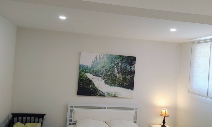 Lachine Apartamento | Besement 1BDR FREE PARKING , WIFI. CITQ 299017