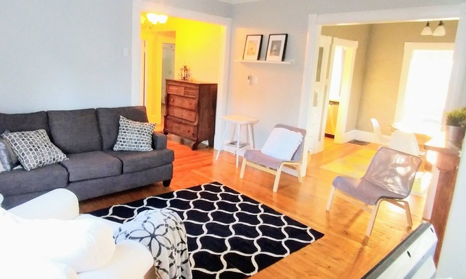 Shelburne Apartamento | Al lado de The Tulip Tree - 3Bd Historic Home ubicado en Waterfront District