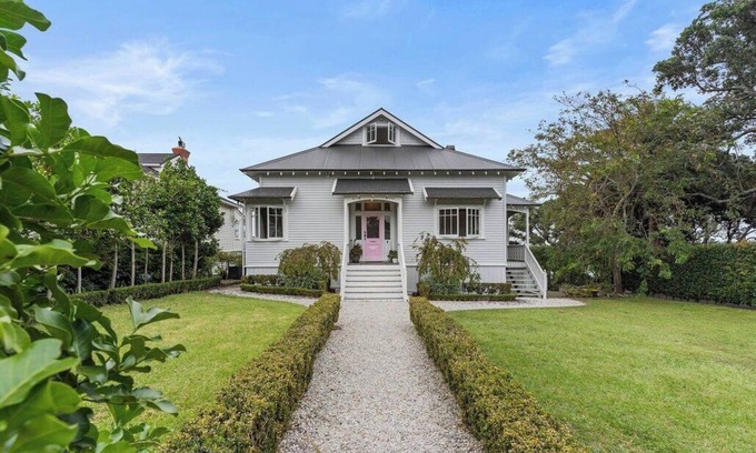 Stanley Point Casa | Relax in Style and Comfort!