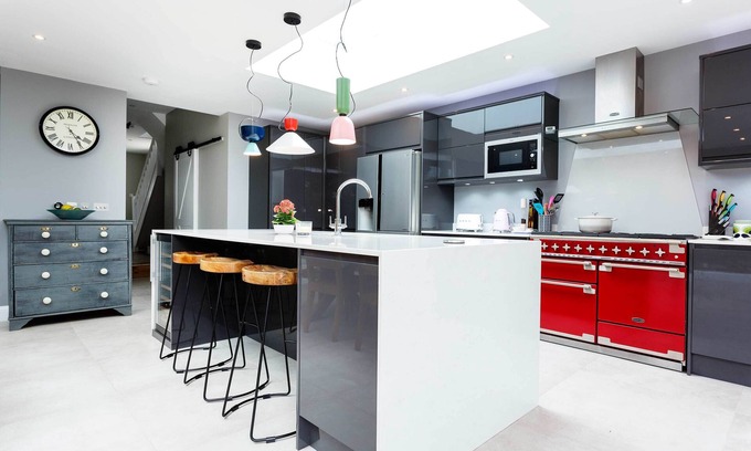 West Hill Casa | Fantástica casa moderna y bellamente decorada con amplio jardín (Veeve)