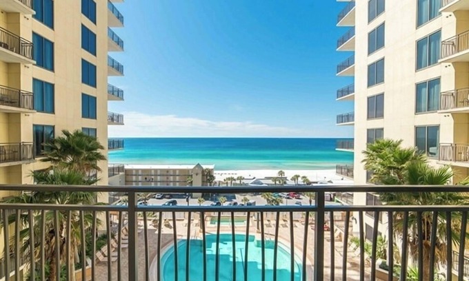 Panama City Beach Apartamento | Best Balcony View - Heated Pool & Hot Tub