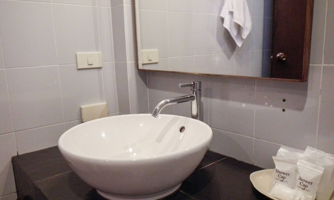 Cherngtalay Complejo | Best Budget Hotel in Bang Tao Beach, 100 Meters Away from the Beach.