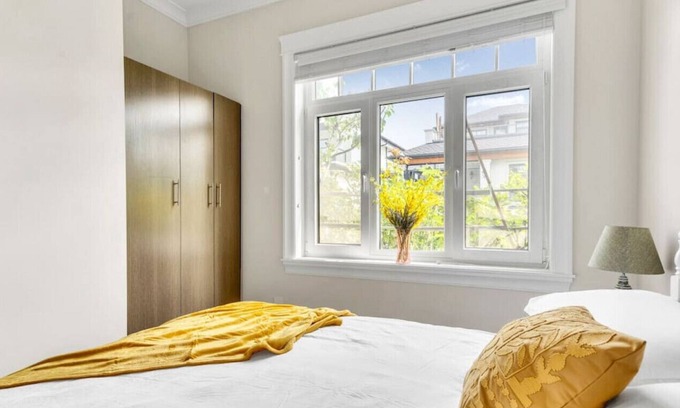 Arbutus Ridge Casa | Best Coach House On the West Side of Vancouver