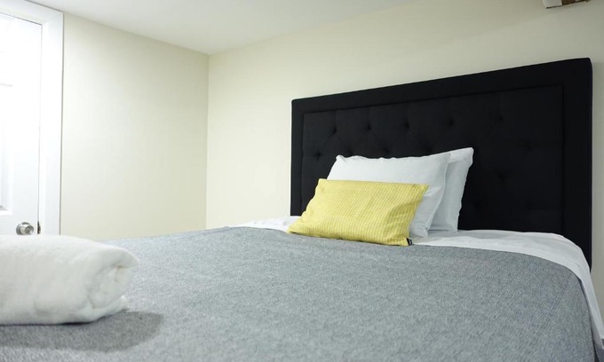 Hillside Apartamento | Best EWR Airport Studio-Hot Tub-Free Parking