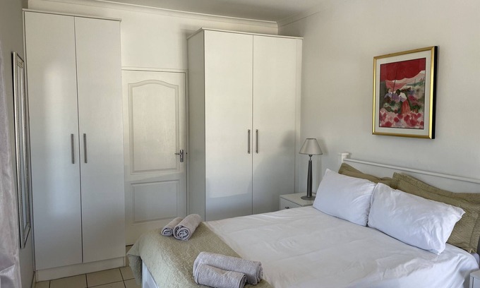Lakeside Apartamento | Best Getaway - 303