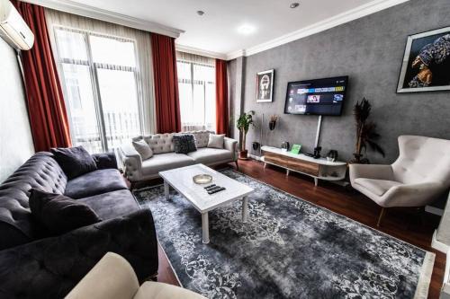 Talimhane Apartamento | Best Location and Big Flat