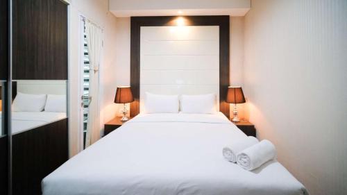 Surabaya Apartamento | Best Location and Tidy 2BR Apartment at Trillium Residence By Travelio
