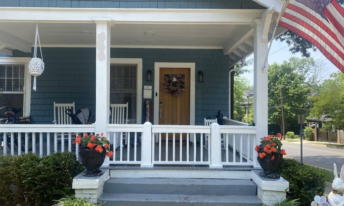 Dilworth Casa | MEJOR UBICACIÓN EN CHARLOTTE !! Casa de 3 camas / 2 baños en Dilworth (se admiten mascotas con valla)
