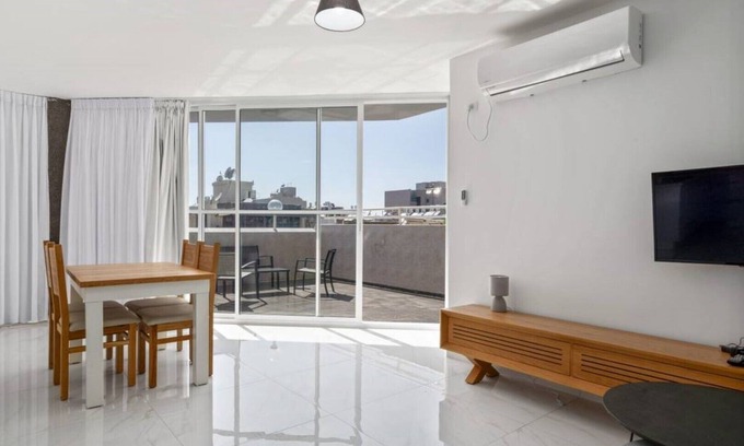 Bat Yam Apartamento | La mejor oferta en bat yam 2 minutos a pie de la playa y el balc