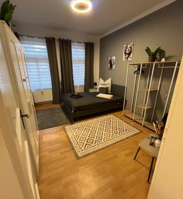 Wittenberge Apartamento | Best Preis Stadtperle 1- Stadtzentrum Wittenberge Modernes Ambiente max 3 Personen Einzelzimmer voll ausgestattet mit MagentaTV, WLAN, Waschmaschine