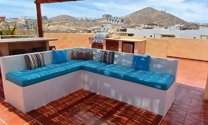 Cerritos Apartamento | El mejor condominio privado en la azotea, vista al mar, 2 piscinas, a pasos de Cerritos Surf Beach