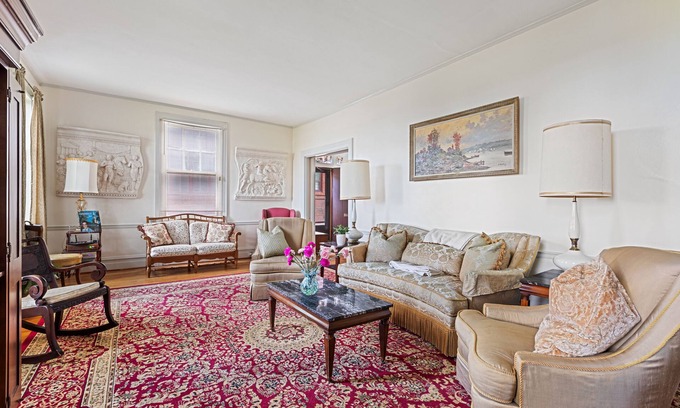 North Oakland Casa | Best skyline view of CMU/PITT Historical Oakland 5BR storybook house 3000sf