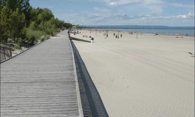 Wasaga Beach Casa | Best Vacation Home with King size bed