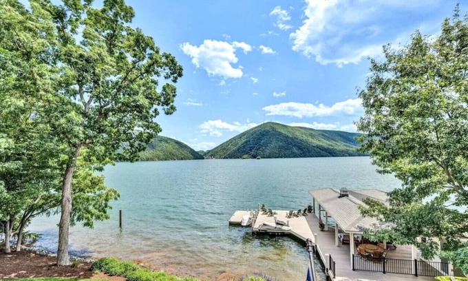 Huddleston Apartamento | BEST VIEW~Luxury 8500 Sq Ft~6 bedroom 5 Flex Rooms