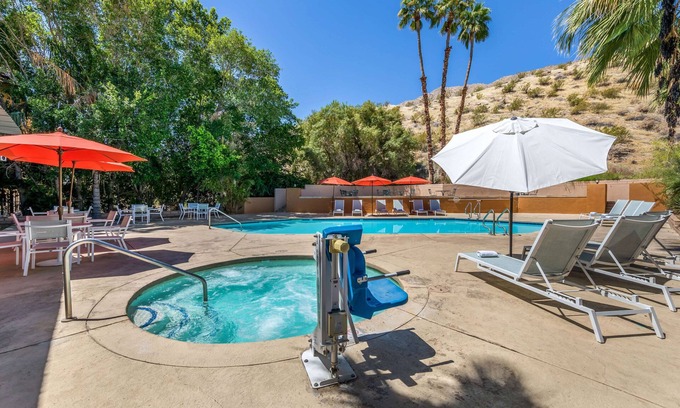 The Mesa Hotel | Best Western Inn at Palm Springs