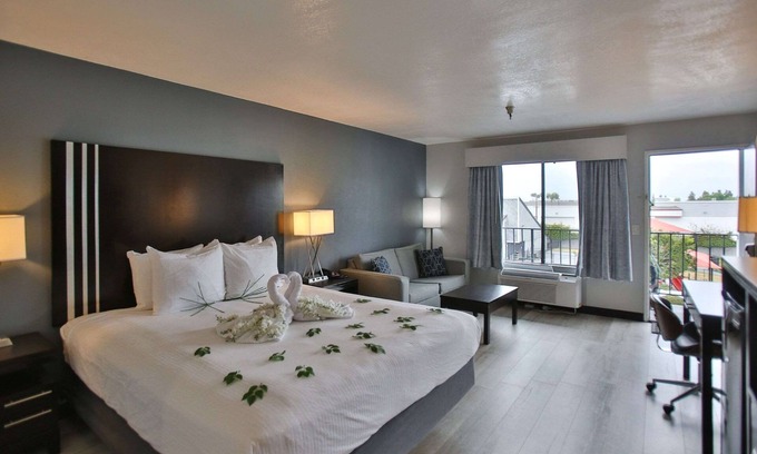 Garfield Hotel | Best Western Surf City