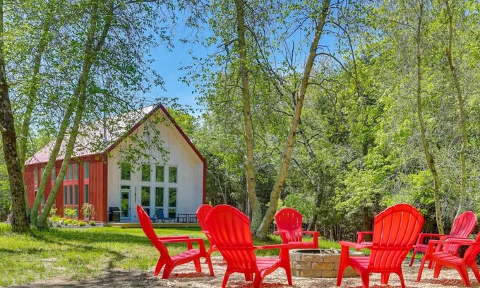 Rowland Casa | Bethel NY Wellness Retreat