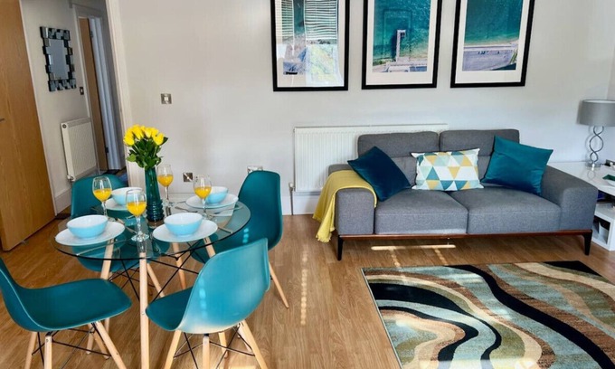 Portsmouth Apartamento | Between beach & shops - Private parking en-suite