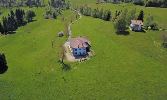 Lovere Apartamento | between woods and meadows