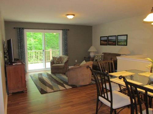 Beulah Apartamento | Beulah Land Guest House w/King Bed & Jacuzzi Tub