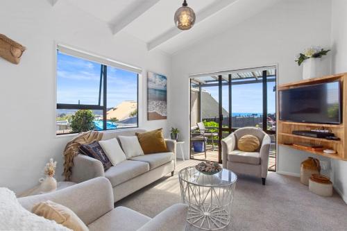 Whangamata Casa | Beverley Hills Cottage
