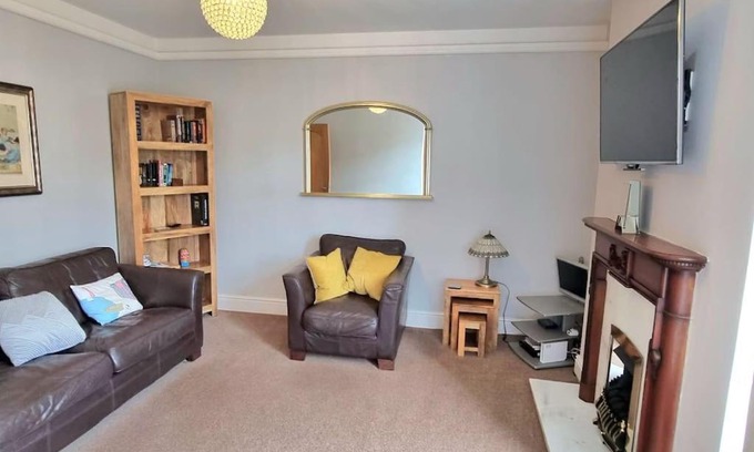 Woodhorn Apartamento | Bewick House Large three bedroom Sleeps upto six