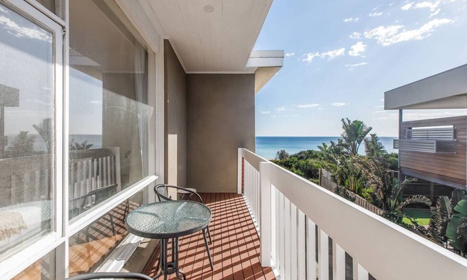 Aspendale Casa | Beyond the Blue Beachfront Beauty on Your Doorstep