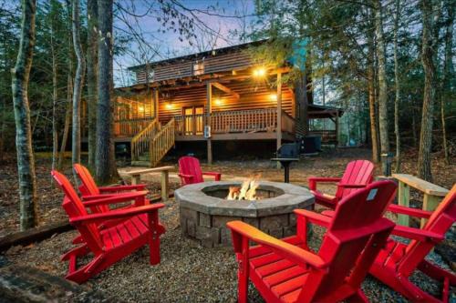 Gatlinburg - Pigeon Forge Villa | Beyond the Pines